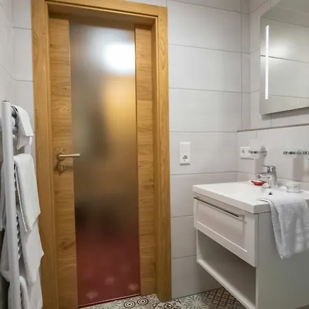 Doppelzimmer 2 Otel *